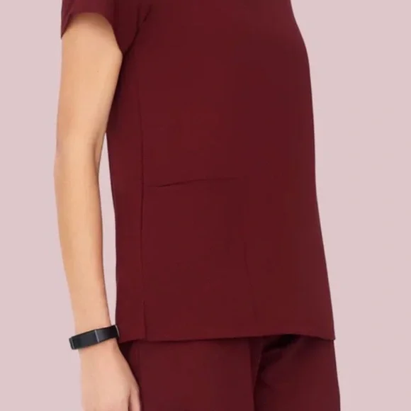 NWT - Mandala Scrub Set - Small - Wine - Picture 6 of 7